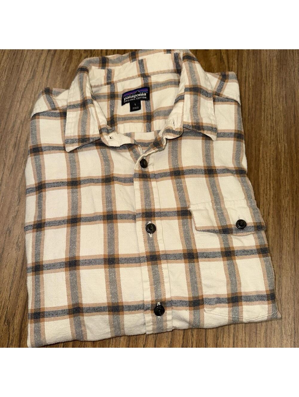 Patagonia 100% Organic Cotton Long Sleeve Button Up Flannel Men's Size Large